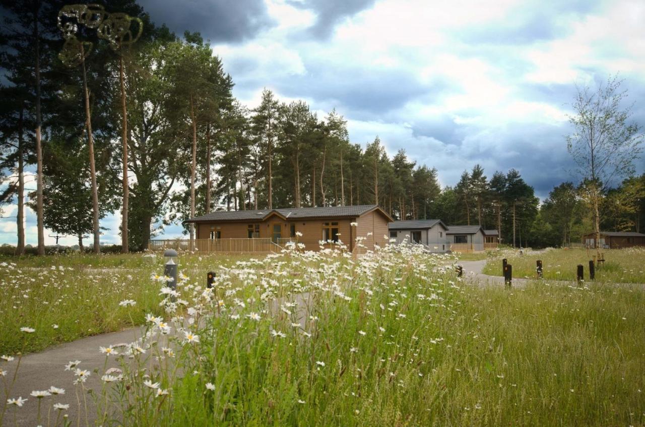 Hollicarrs Holiday Park - Hares Leap Riccall Extérieur photo