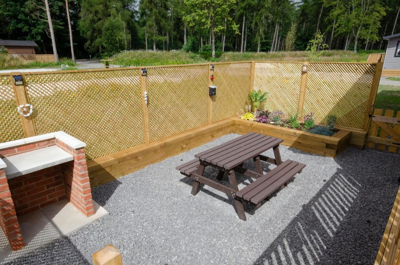 Hollicarrs Holiday Park - Hares Leap Riccall Extérieur photo