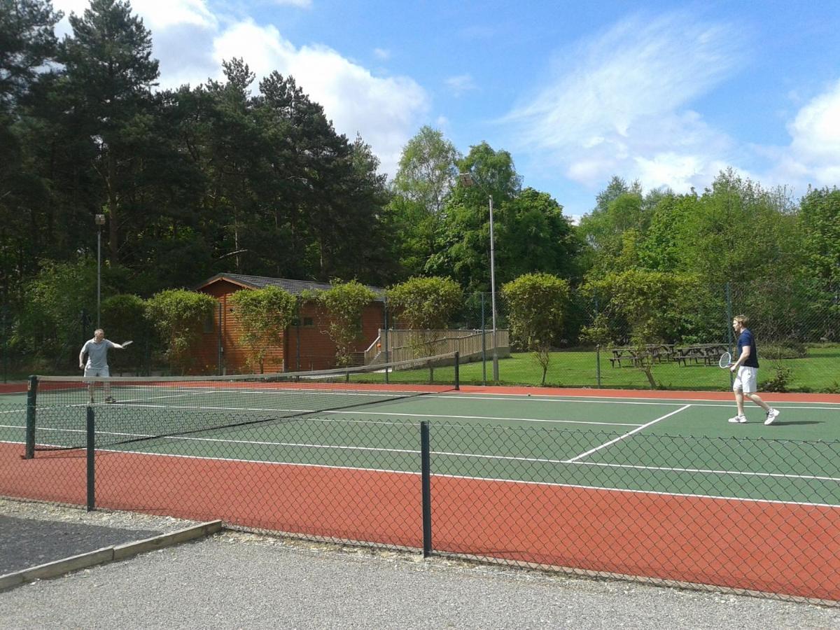 Hollicarrs Holiday Park - Hares Leap Riccall Extérieur photo